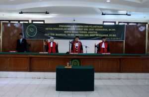 Pengambilan Sumpah Jabatan dan Pelantikan Ketua Pengadilan Negeri Curup Dedy Hermawan, SH., MH.